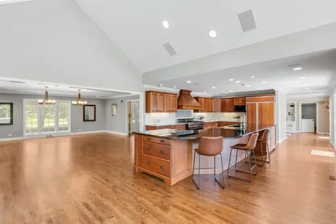 419 Caesar Drive Barrington Hills IL 60010