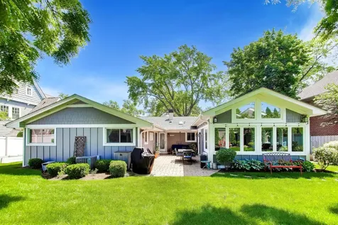 1884 Penfold Place Northbrook IL 60062
