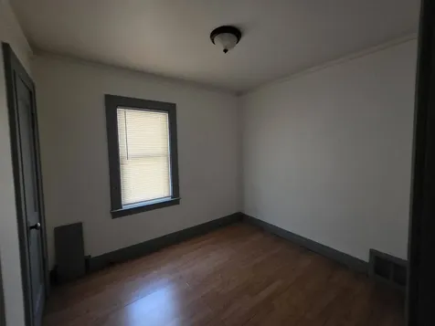 614 North Butrick Street Waukegan IL 60085