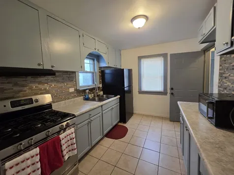 614 North Butrick Street Waukegan IL 60085