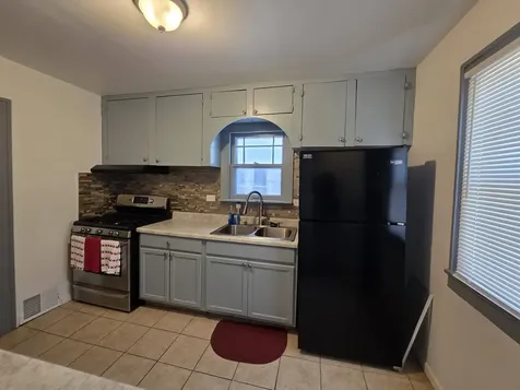 614 North Butrick Street Waukegan IL 60085