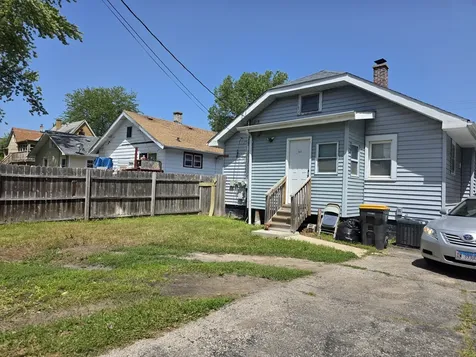 614 North Butrick Street Waukegan IL 60085