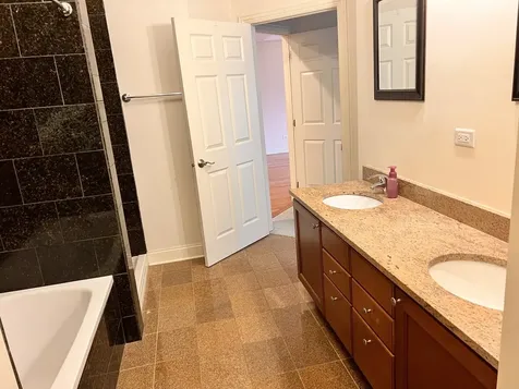 2801 West Ardmore Avenue Chicago IL 60659