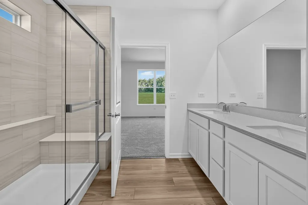 2038 Kenilworth Place Aurora IL 60506