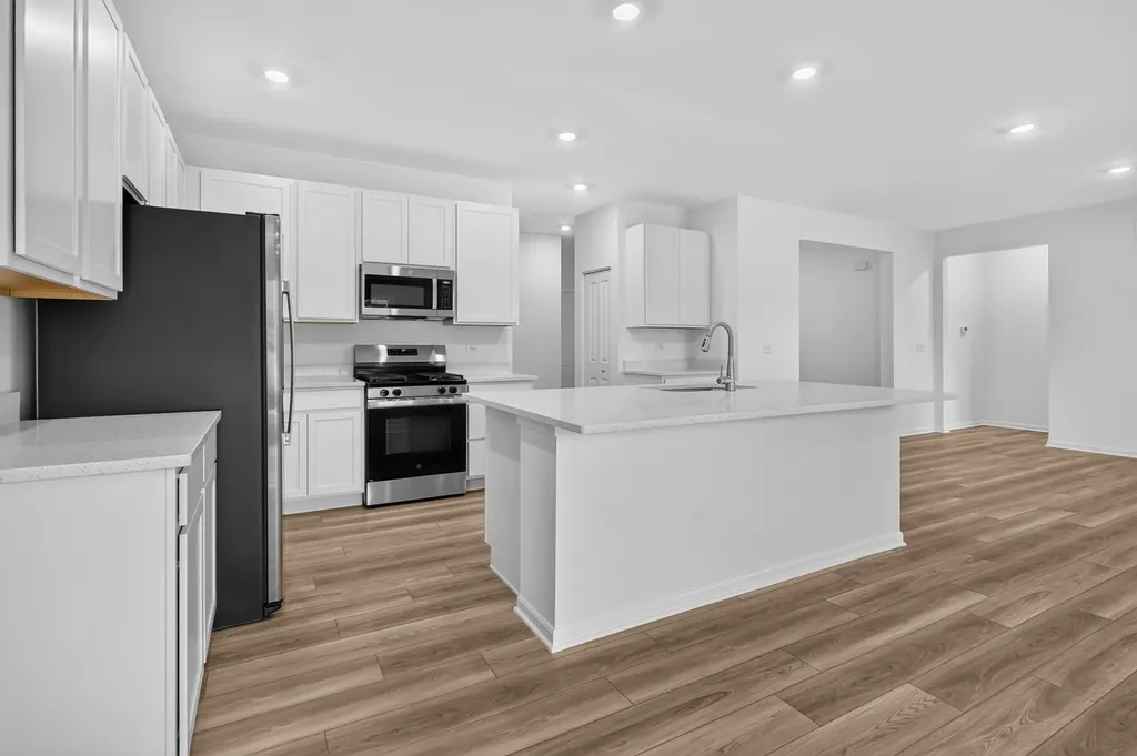 2038 Kenilworth Place Aurora IL 60506