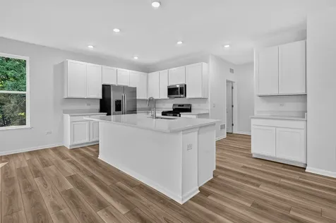 2038 Kenilworth Place Aurora IL 60506