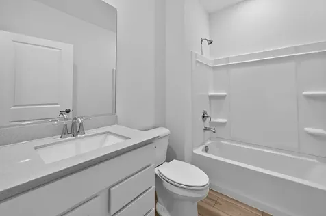 2038 Kenilworth Place Aurora IL 60506