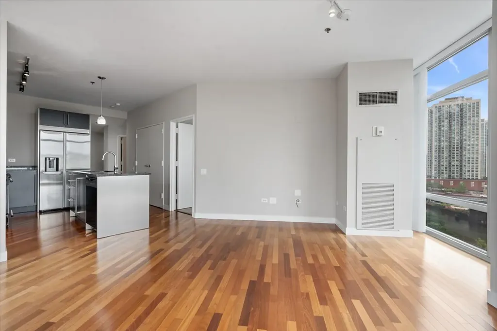 510 West Erie Street Chicago IL 60654