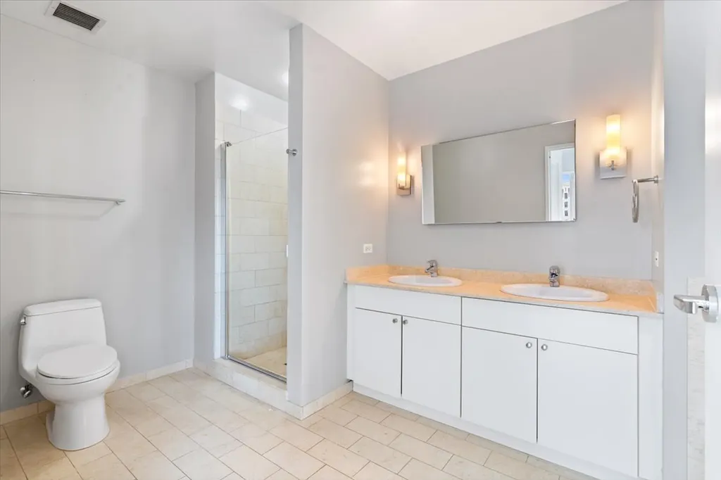 510 West Erie Street Chicago IL 60654