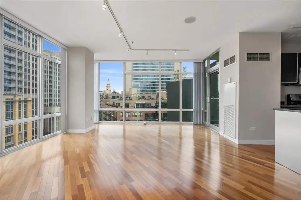 510 West Erie Street Chicago IL 60654