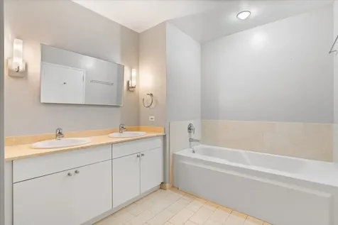 510 West Erie Street Chicago IL 60654