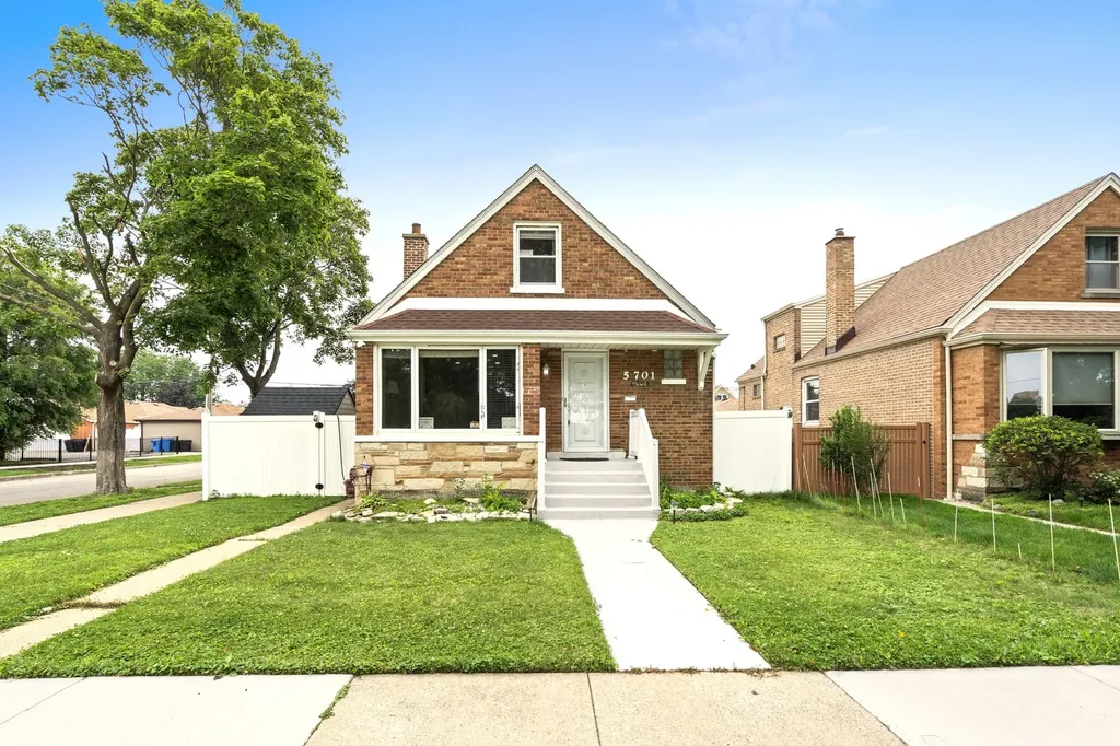 5701 South Mobile Avenue Chicago IL 60638