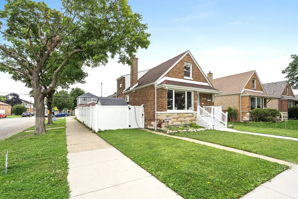 5701 South Mobile Avenue Chicago IL 60638
