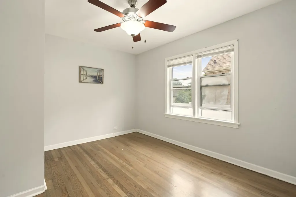 5701 South Mobile Avenue Chicago IL 60638