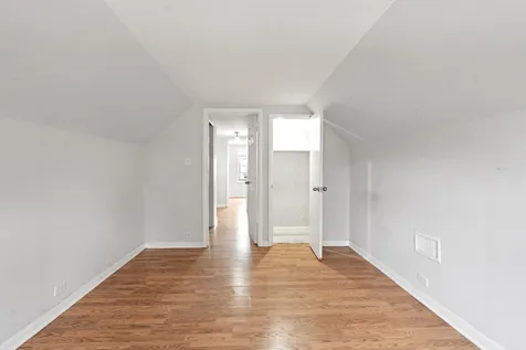 5701 South Mobile Avenue Chicago IL 60638