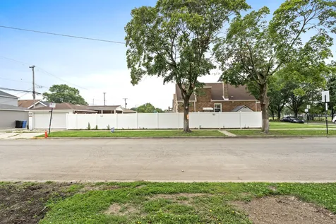 5701 South Mobile Avenue Chicago IL 60638