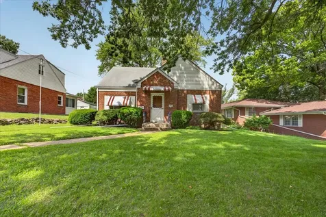 911 21ST Street Rockford IL 61108