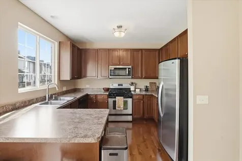 1644 Station Park Drive Grayslake IL 60030