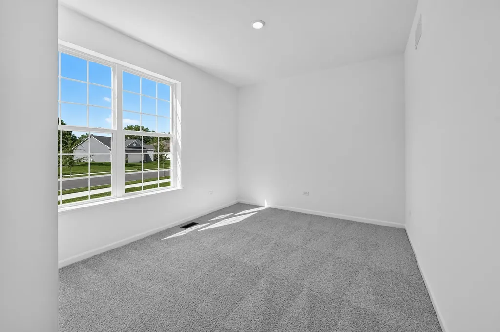 2030 Kenilworth Place Aurora IL 60506
