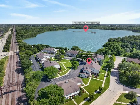 868 Bristol Drive Barrington IL 60010