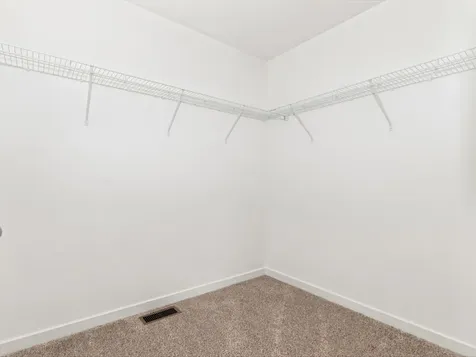 2255 Riesling Road Oswego IL 60543