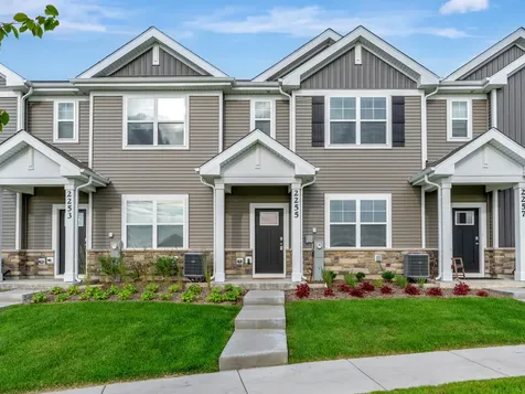 2255 Riesling Road Oswego IL 60543