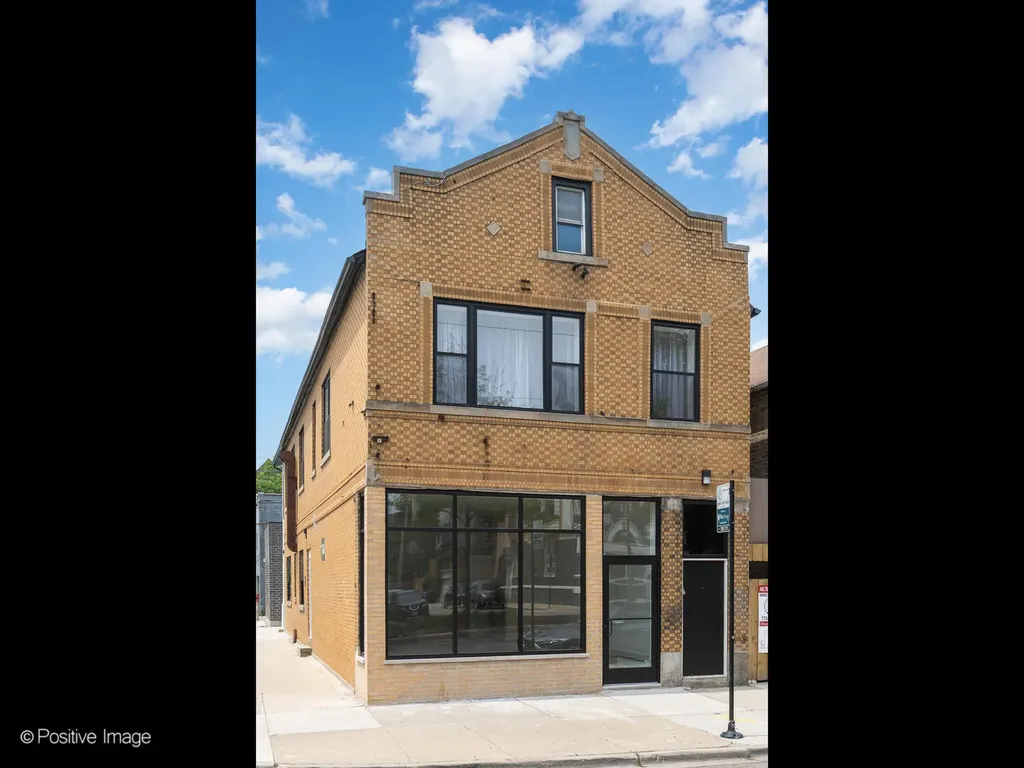 846 North Ashland Avenue Chicago IL 60622