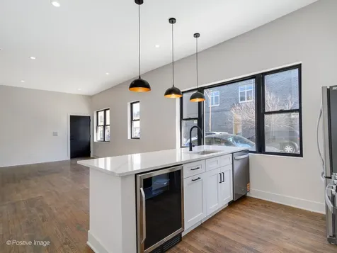 846 North Ashland Avenue Chicago IL 60622