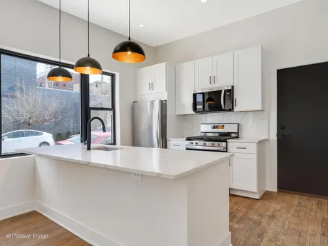 846 North Ashland Avenue Chicago IL 60622
