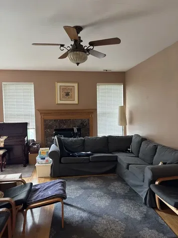 1991 Cobblestone Drive Carpentersville IL 60110
