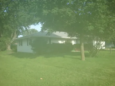 498 Park Street Cissna Park IL 60924