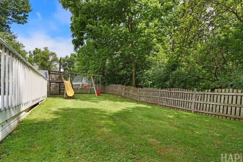 40431 North Fairview Street Antioch IL 60002