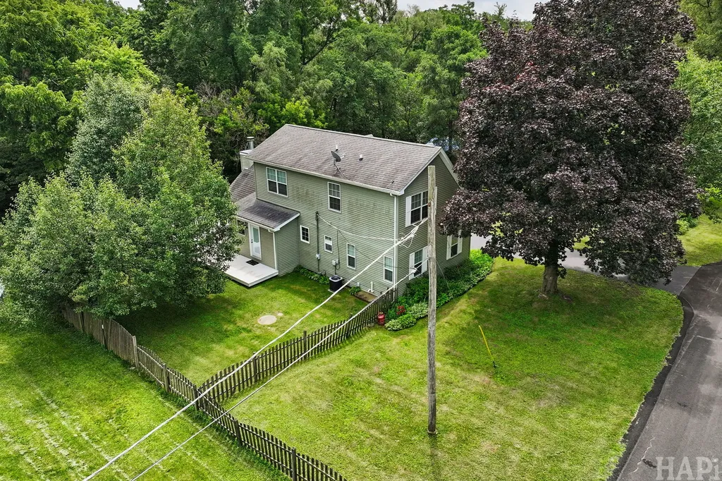 40431 North Fairview Street Antioch IL 60002
