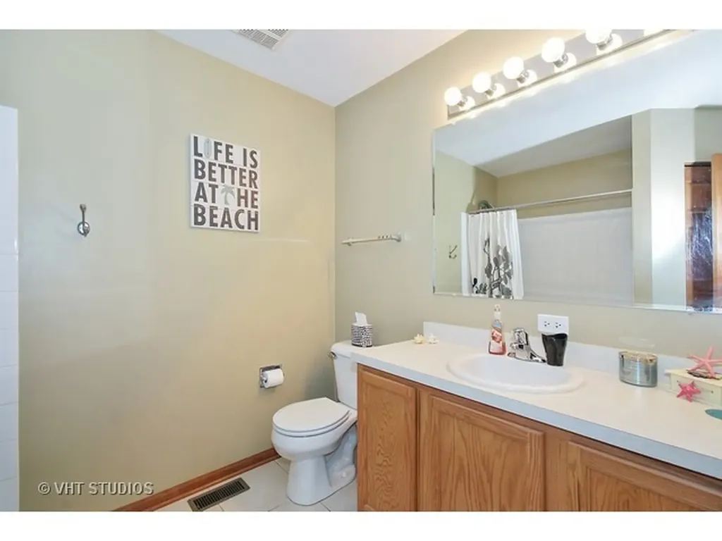 2275 Federal Drive Aurora IL 60503