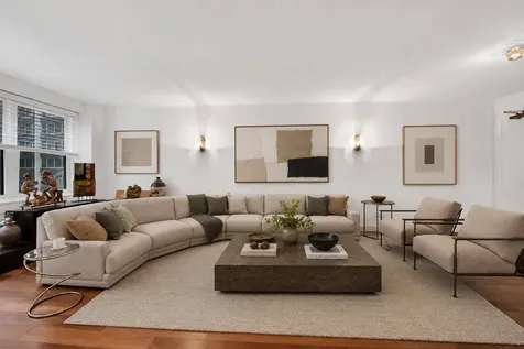 850 North Dewitt Place Chicago IL 60611