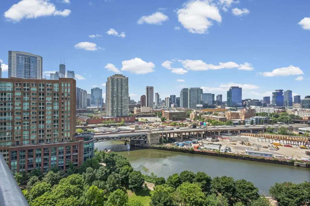 510 West Erie Street Chicago IL 60654