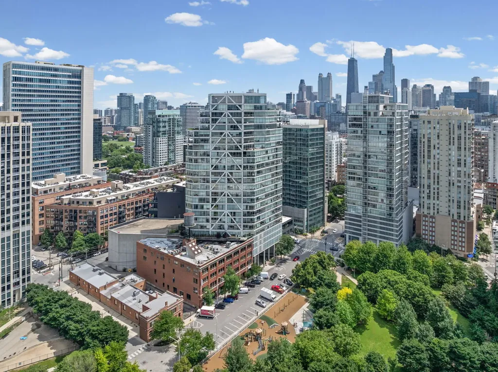 510 West Erie Street Chicago IL 60654