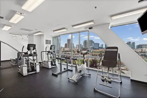 510 West Erie Street Chicago IL 60654