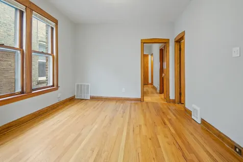 4737 North Kildare Avenue Chicago IL 60630