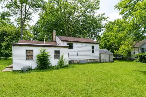 403 Maplewood Drive Lakemoor IL 60051