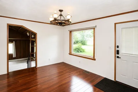 403 Maplewood Drive Lakemoor IL 60051