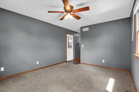 1009 North West Street N Leroy IL 61752