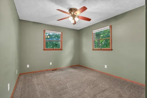 1009 North West Street N Leroy IL 61752