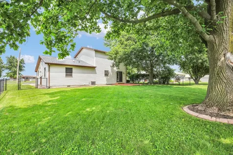1009 North West Street N Leroy IL 61752