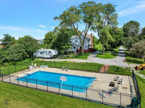 3663 W Church Road Beecher IL 60401