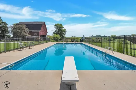 3663 W Church Road Beecher IL 60401