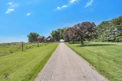3663 W Church Road Beecher IL 60401