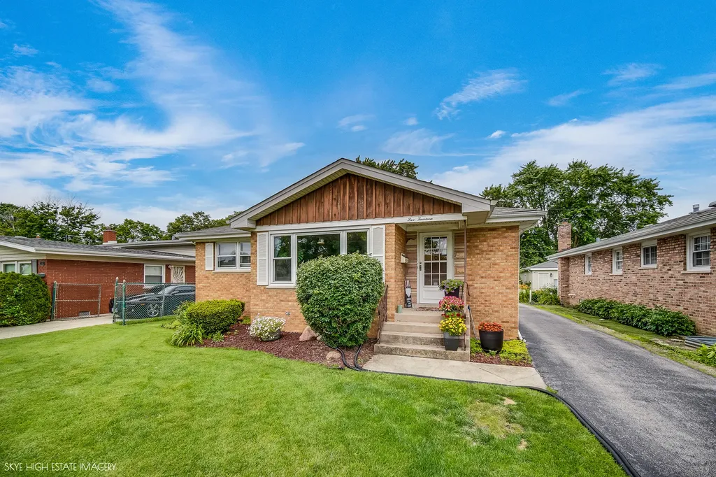 514 East 164th Place South Holland IL 60473