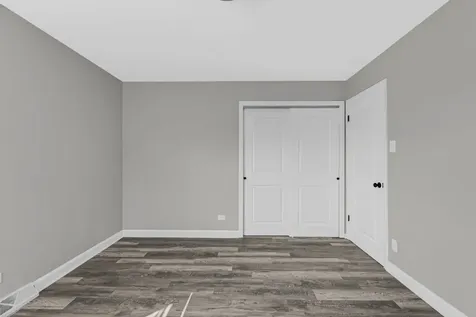 17015 Annetta Avenue Hazel Crest IL 60429