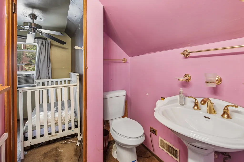 2016 North Whipple Street Chicago IL 60647